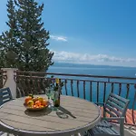Blue Adriatic View * Jesenice (Split-Dalmatia)